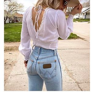 Womens Cowboy Cut Wrangler Jeans